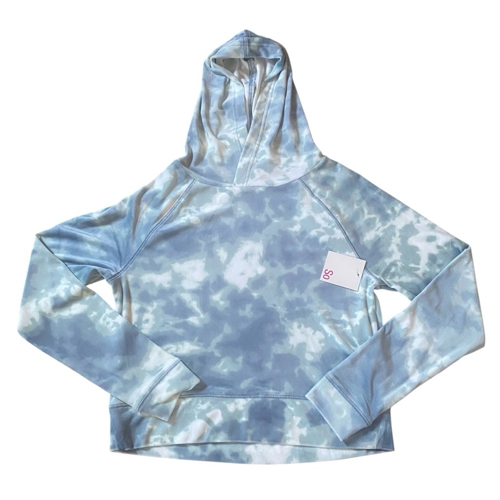 SO Cropped Hoodie Sz Medium Blue‎ Tie-Dye Soft Cozy NWT Casual Everyday Sweater